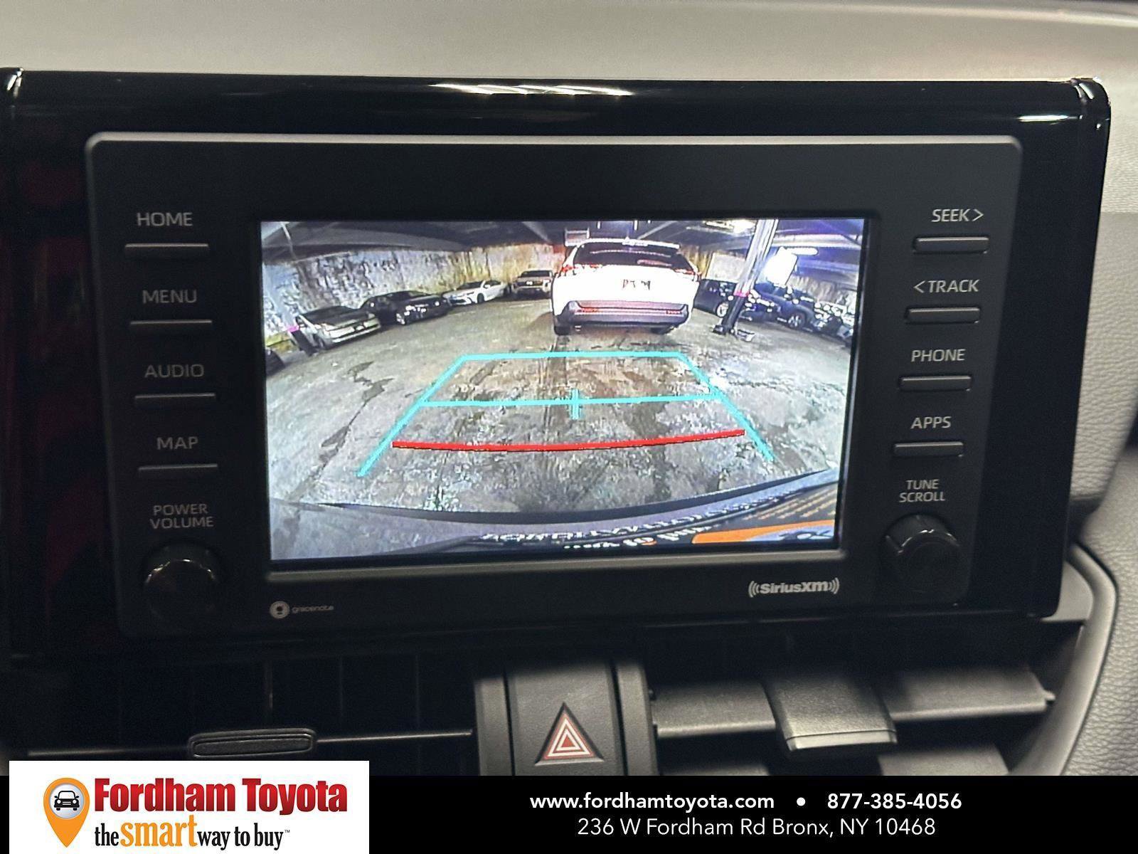 Used 2022 Toyota RAV4 LE AWD/4WD image 22
