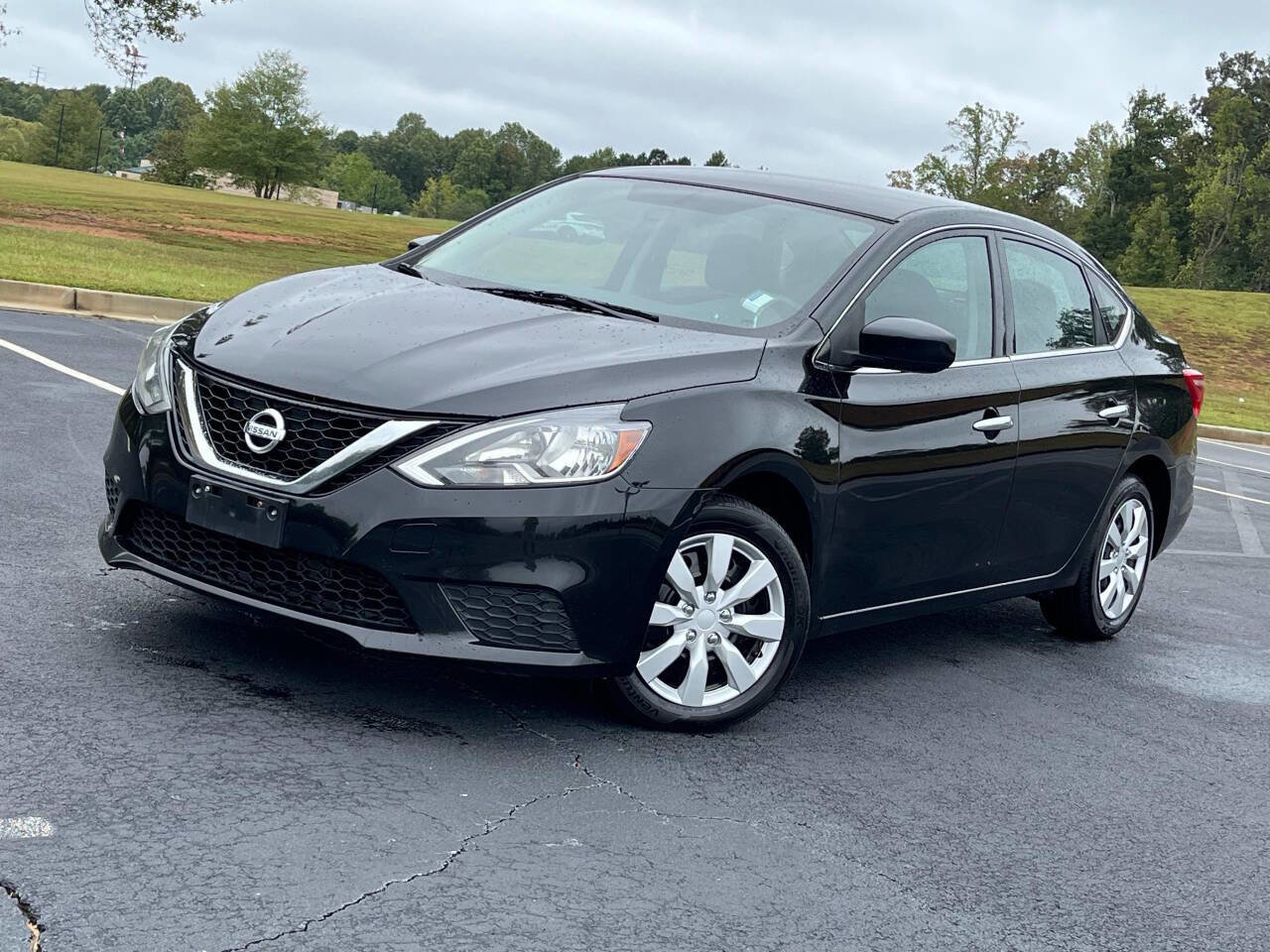 Used 2019 Nissan Sentra S image 1