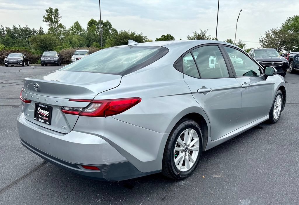Used 2025 Toyota Camry LE FWD image 8