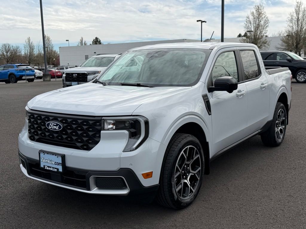 Used 2025 Ford Maverick Lariat w/ 4K Tow Package image 4