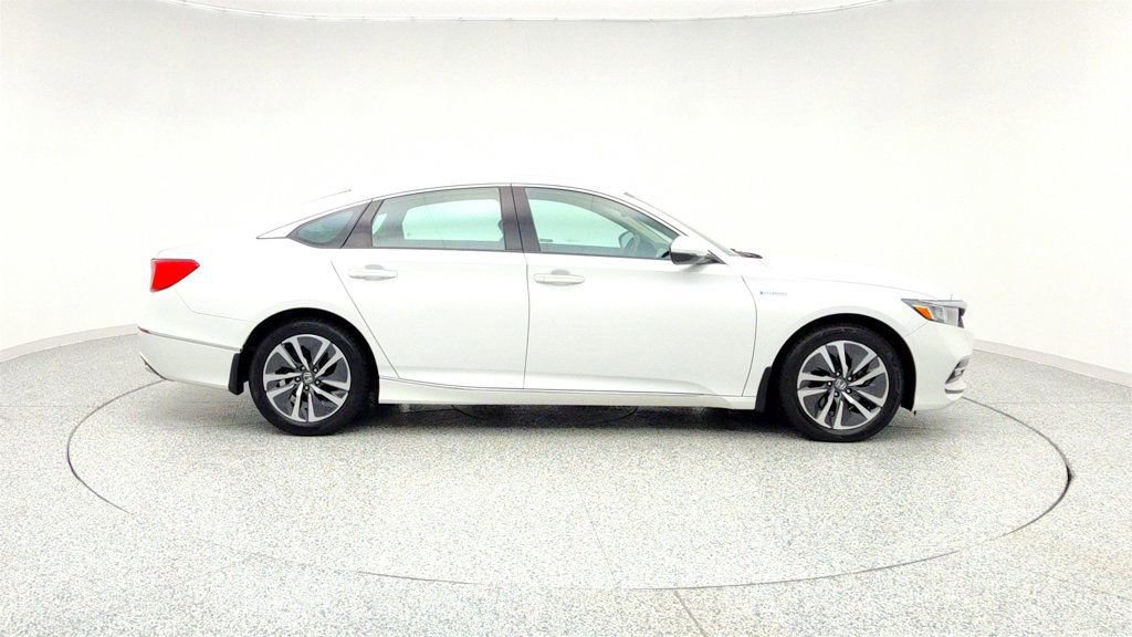 Used 2019 Honda Accord Touring image 4