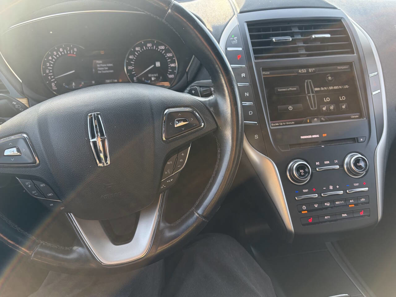 Used 2015 Lincoln MKC FWD w/ Equipment Group 101A Select image 12