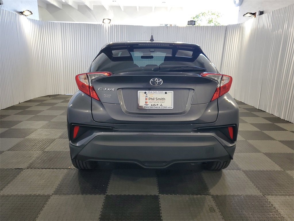 Used 2021 Toyota C-HR XLE image 5