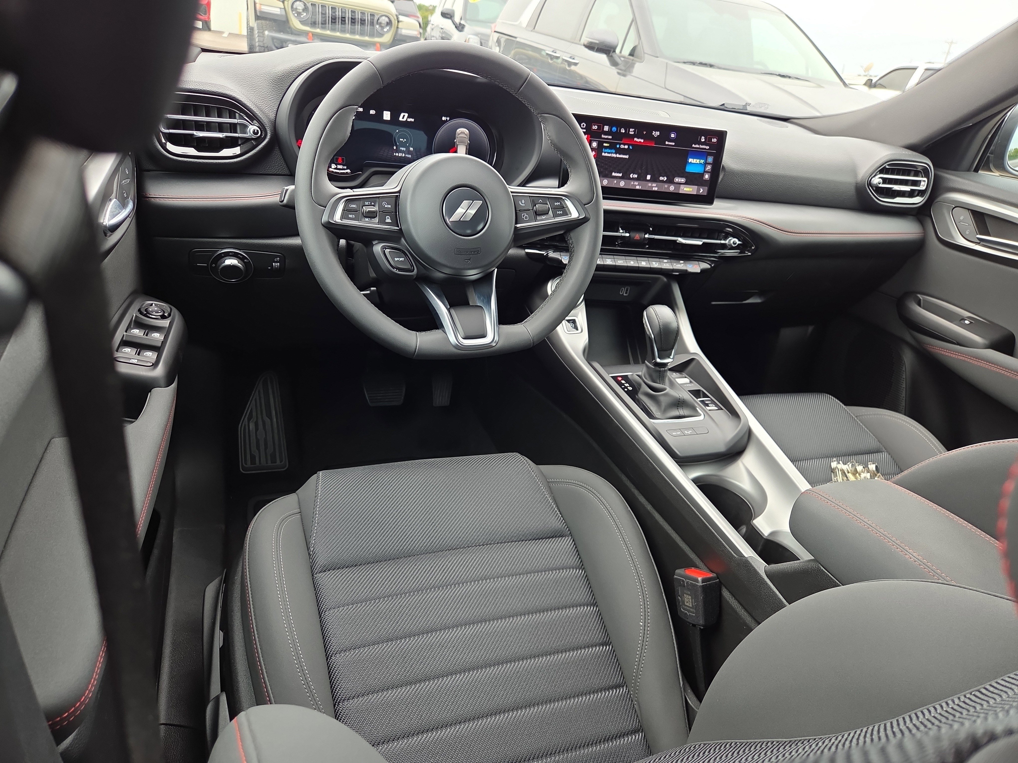 Used 2025 Dodge Hornet GT image 8