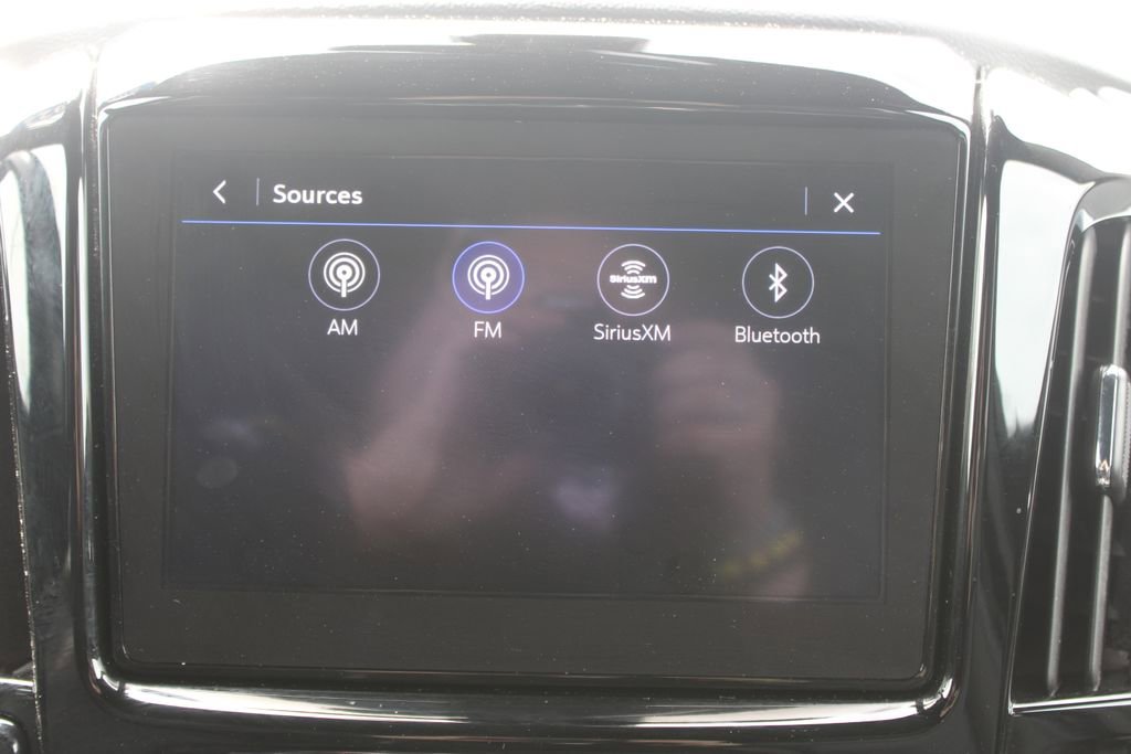 Used 2022 Chevrolet Traverse RS FWD image 45