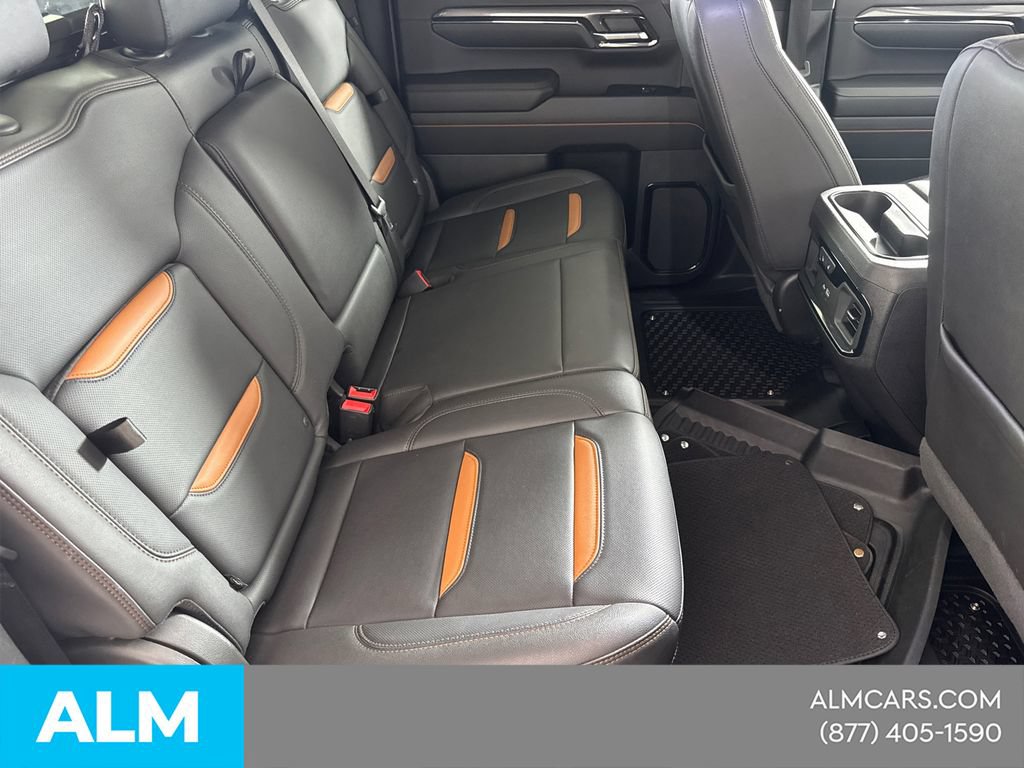 Used 2024 GMC Sierra 1500 AT4 w/ Technology Package AWD/4WD image 18