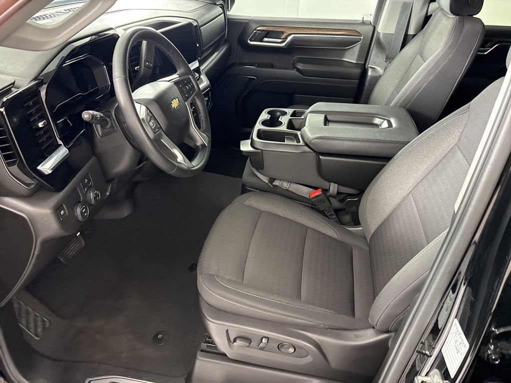 Used 2024 Chevrolet Silverado 1500 LT w/ Protection Package RWD image 32