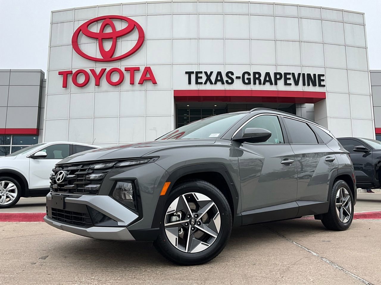 Used 2025 Hyundai Tucson SEL image 2