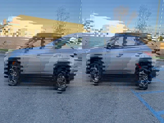 New 2026 Hyundai Tucson Blue SE image 6