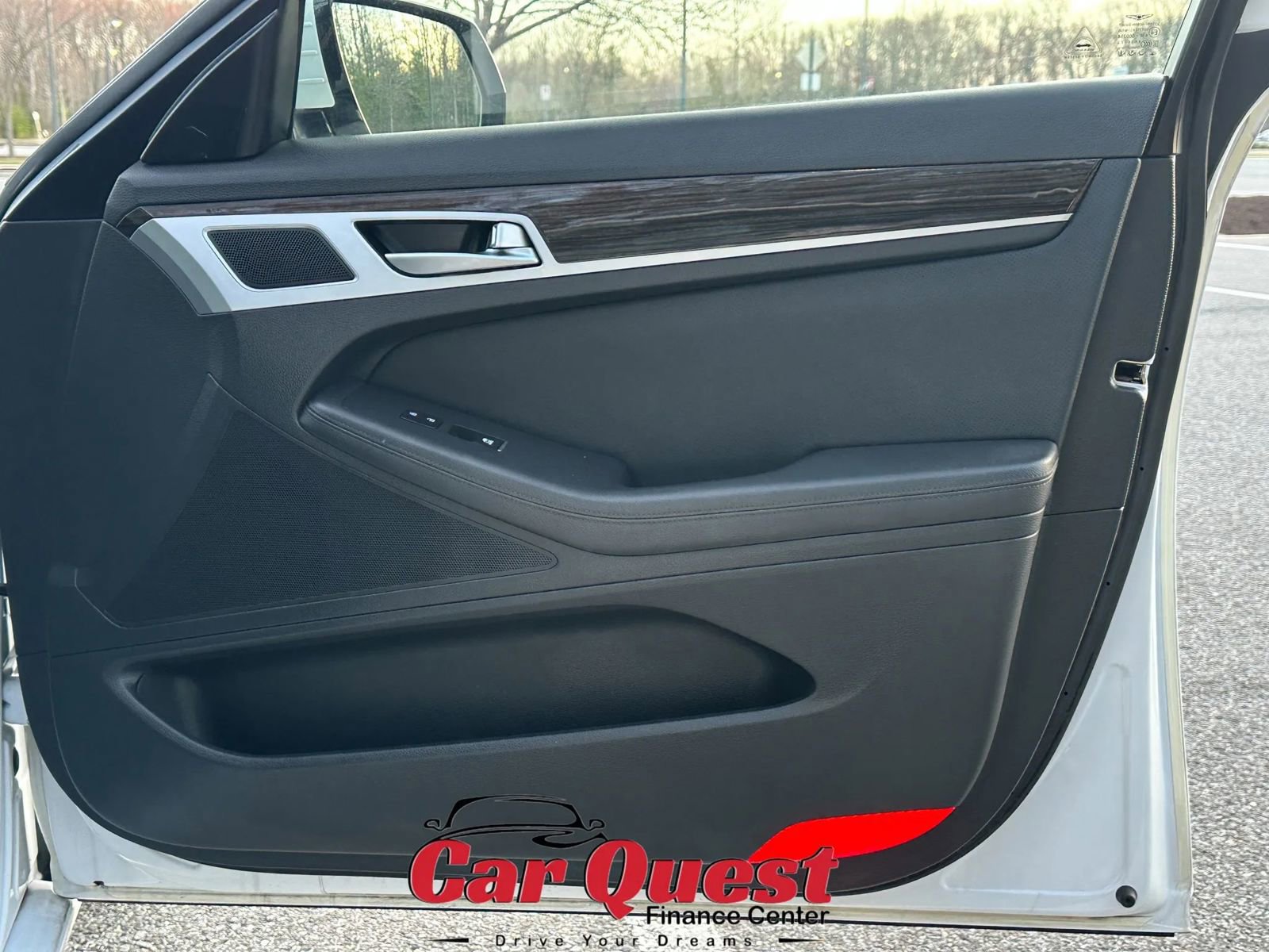 Used 2019 Genesis G80 3.8 RWD image 18