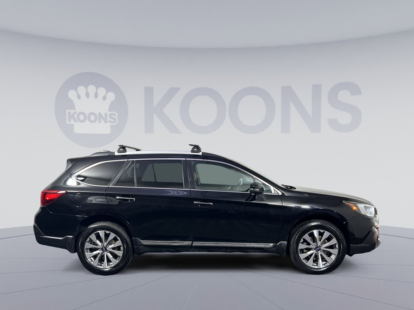 Used 2018 Subaru Outback 2.5i Touring image 8