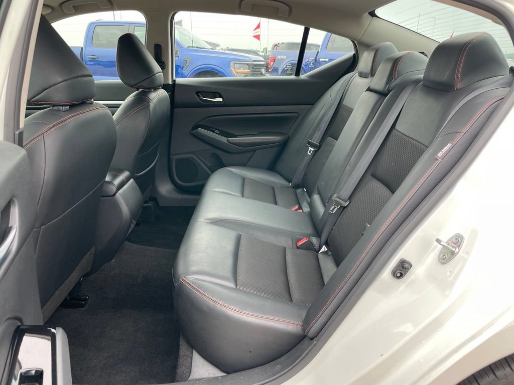 Used 2024 Nissan Altima 2.5 SR FWD image 7