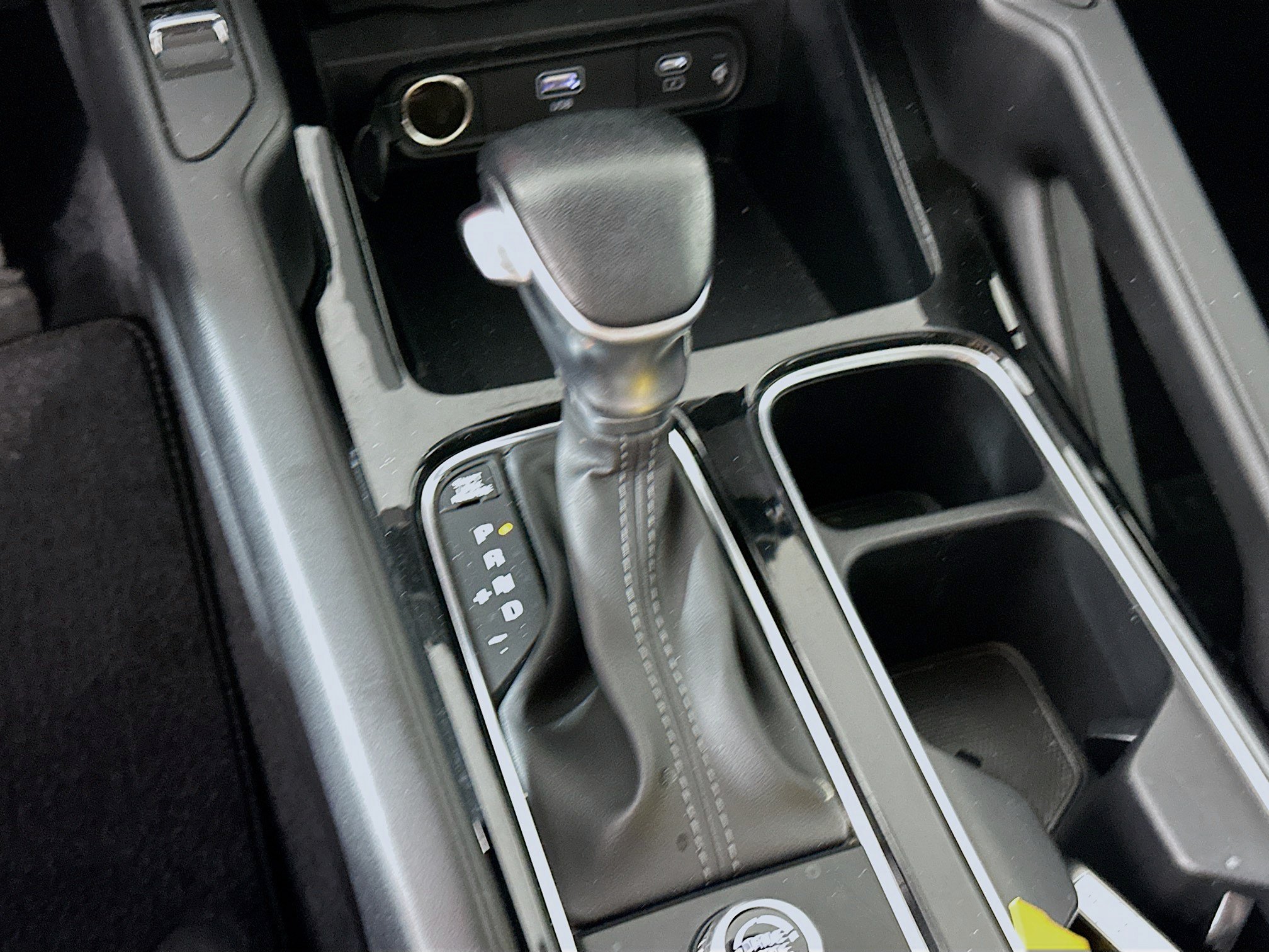 Used 2025 Kia Telluride S FWD image 25