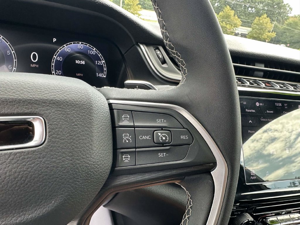 Used 2025 Jeep Grand Cherokee L Laredo AWD/4WD image 31