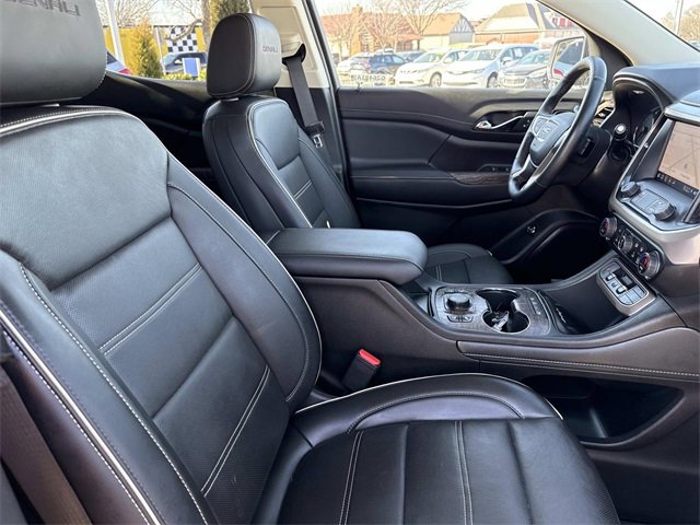 Certified 2023 GMC Acadia Denali w/ Black Diamond Edition image 19