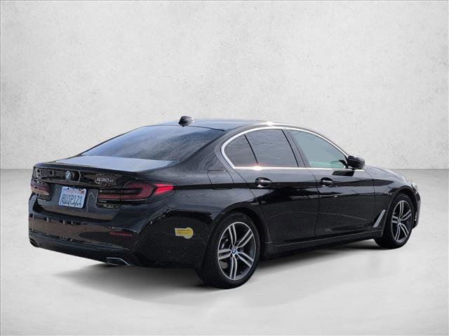 Used 2021 BMW 530e xDrive w/ Convenience Package image 5
