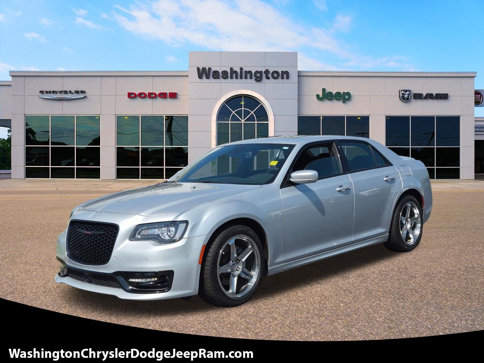 Used 2023 Chrysler 300 S w/ Comfort Group RWD image 1