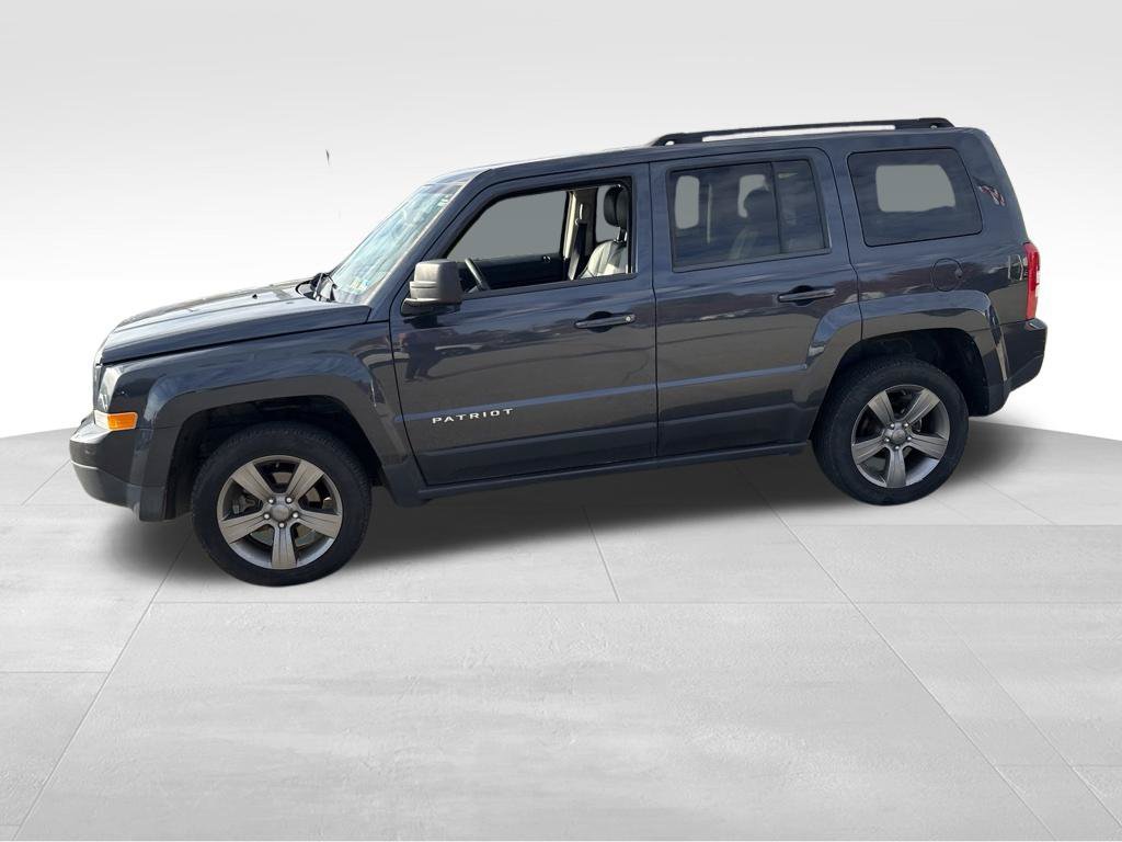 Used 2015 Jeep Patriot High Altitude AWD/4WD image 2