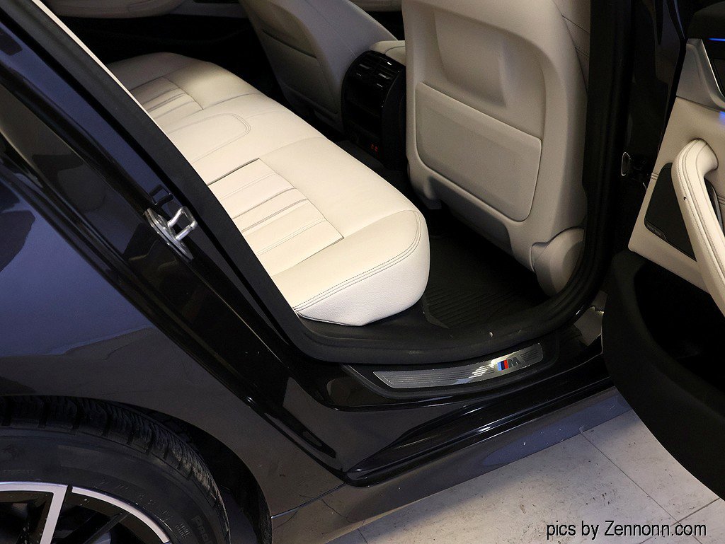 Certified 2023 BMW 530e 530e w/ M Sport Package image 33