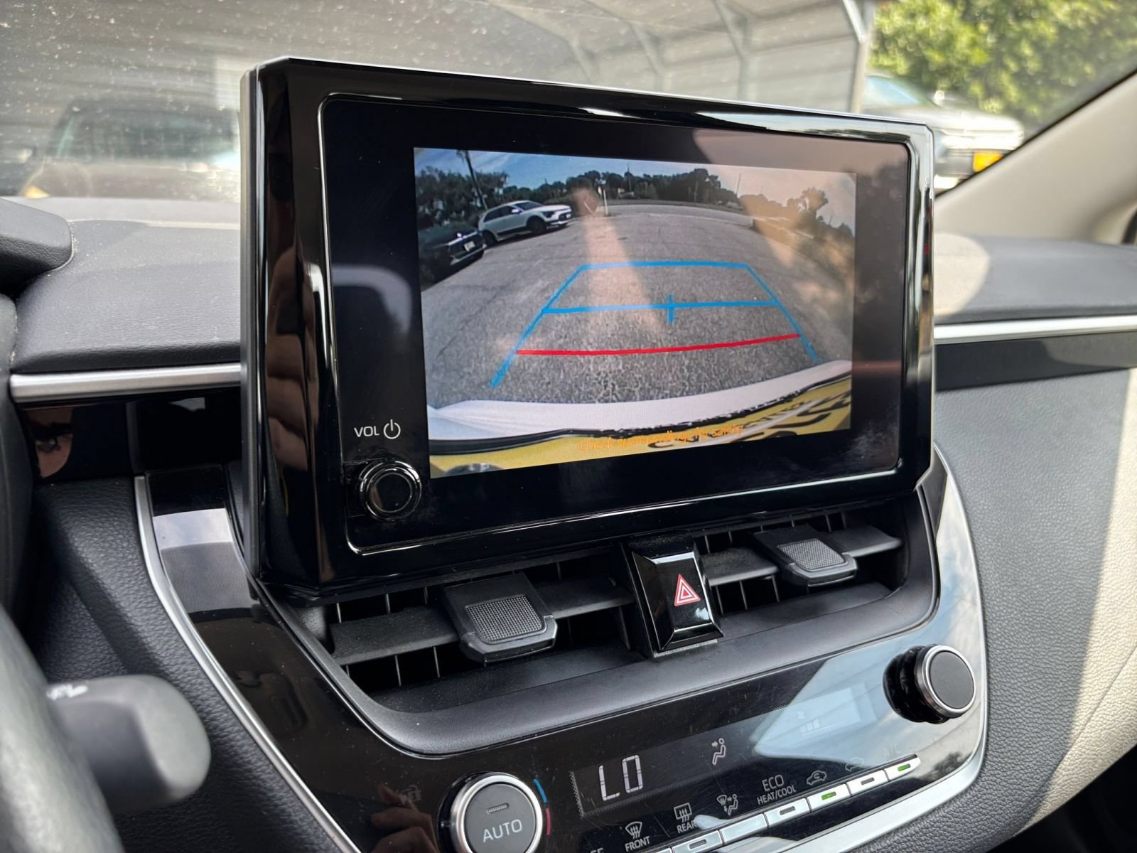 Used 2025 Toyota Corolla LE FWD image 21