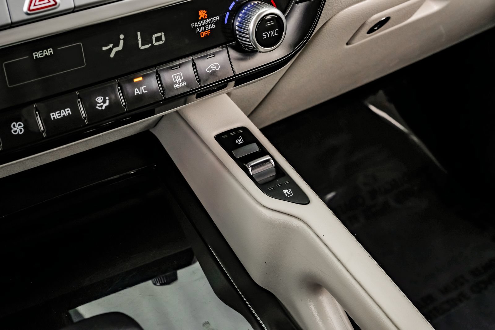Used 2022 Kia Telluride EX w/ EX Premium Package FWD image 25