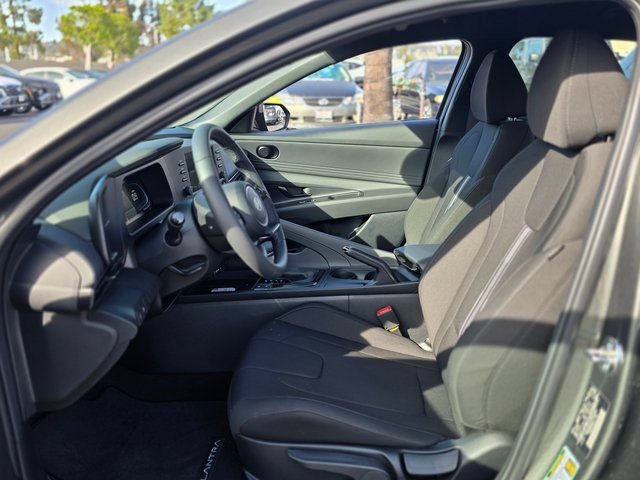 New 2026 Hyundai Elantra Sport FWD image 11