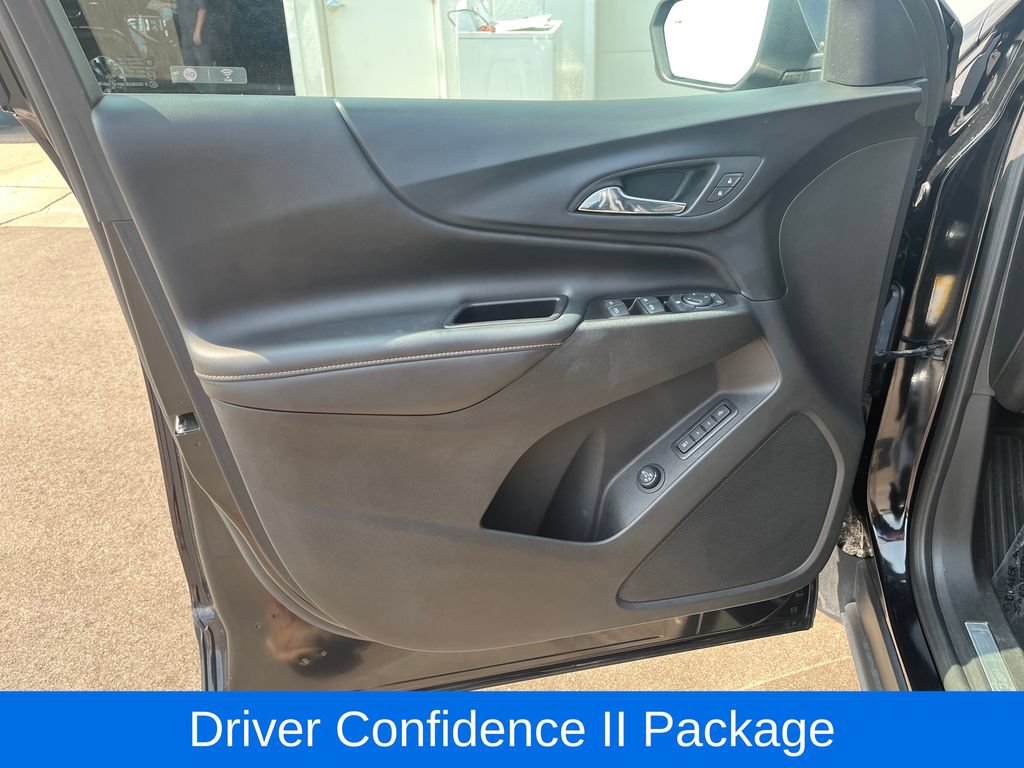 Used 2018 Chevrolet Equinox Premier FWD image 13