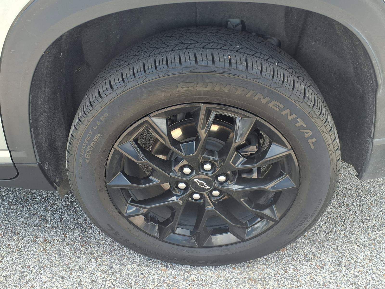 Certified 2024 Chevrolet Traverse LS w/ Midnight/Sport Edition FWD image 25