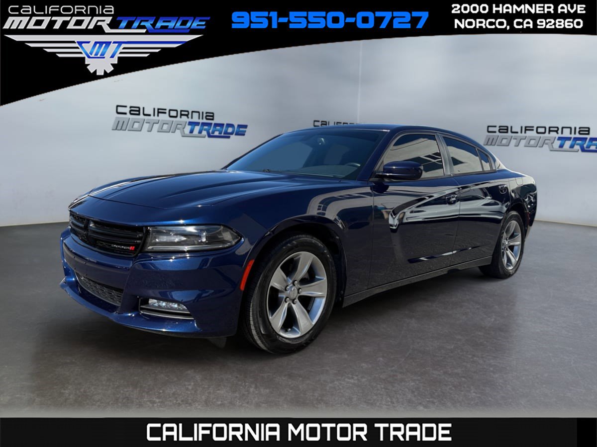 Used 2016 Dodge Charger SXT w/ Navigation & Travel Group