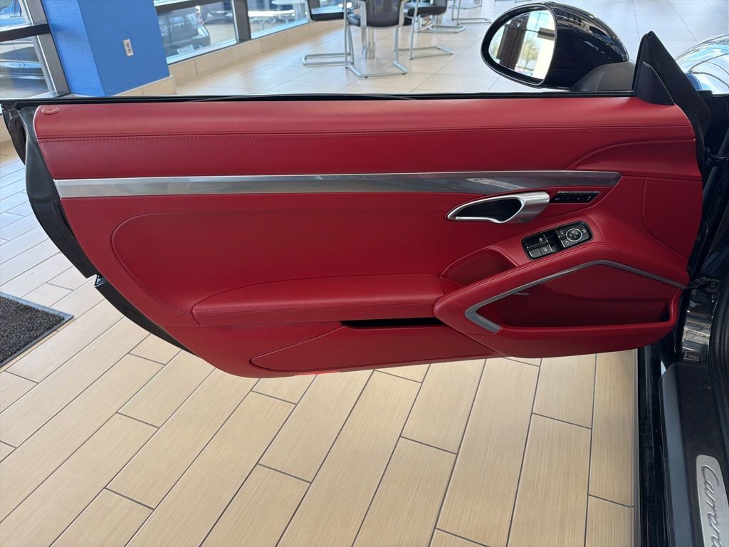 Used 2014 Porsche 911 Carrera S image 17