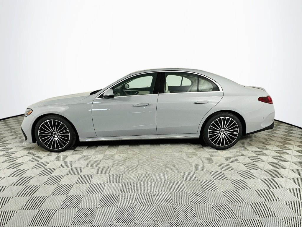 New 2027 Mercedes-Benz E 450 4MATIC Sedan image 4