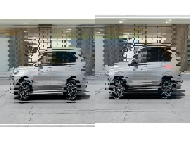 New 2027 BMW X7 xDrive40i image 4