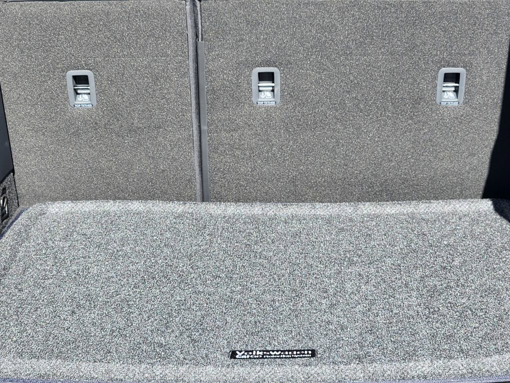 New 2026 Volkswagen Tiguan SE image 32