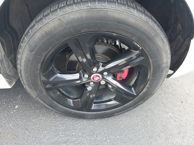 Used 2017 Jaguar F-PACE S image 12