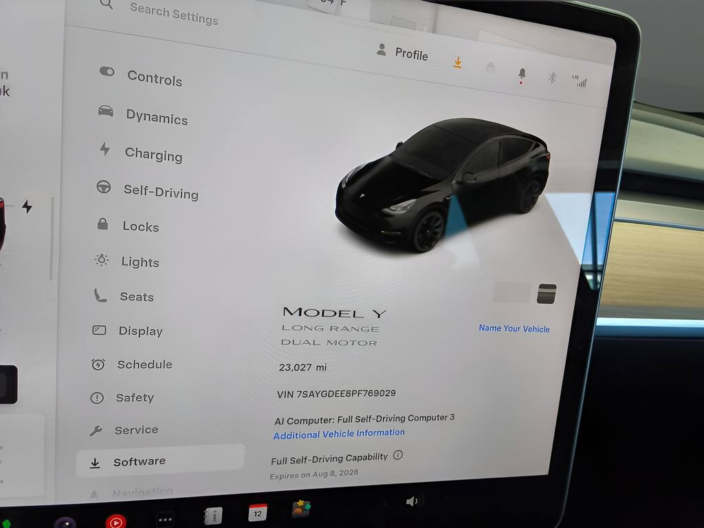 Used 2023 Tesla Model Y Long Range AWD/4WD image 21