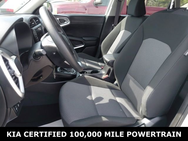 Certified 2025 Kia Soul LX image 20