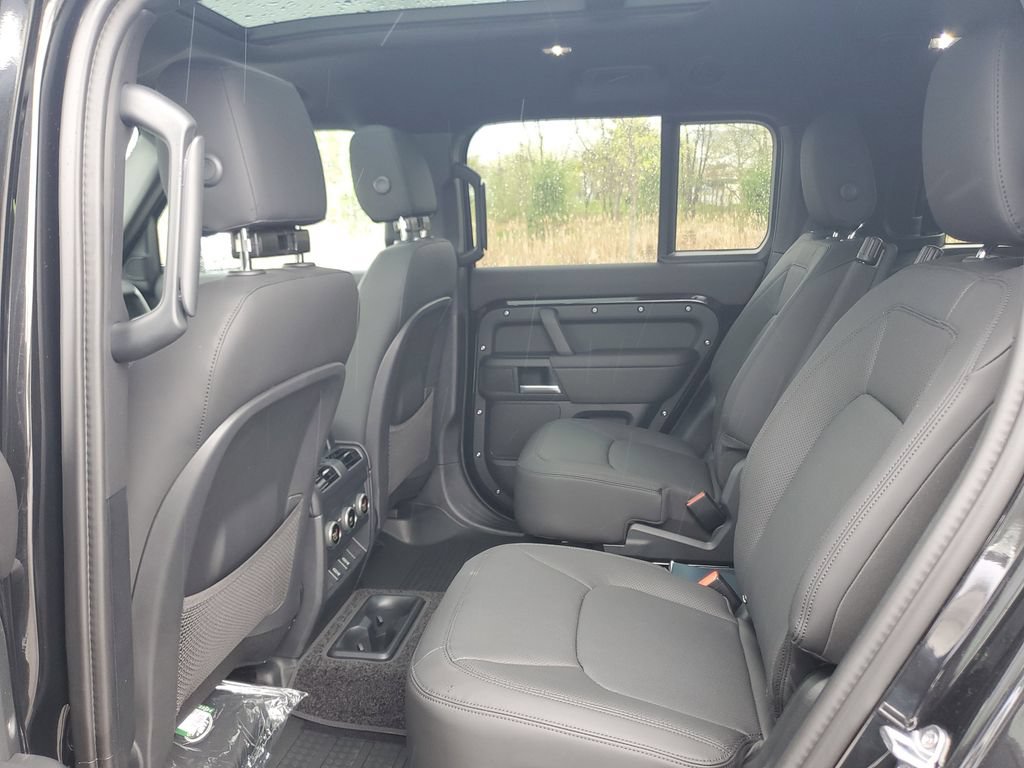 Used 2026 Land Rover Defender 130 S AWD/4WD image 24