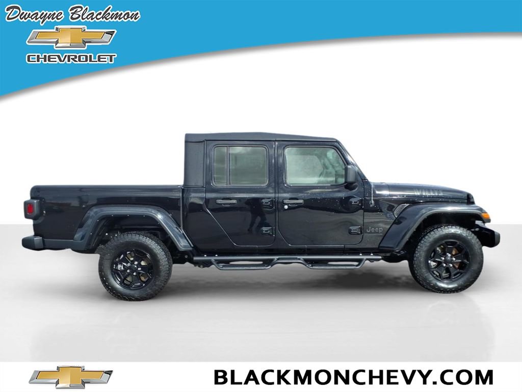 Used 2022 Jeep Gladiator Sport image 2