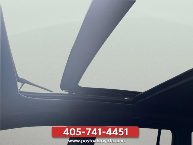 Used 2022 Jeep Grand Cherokee Summit AWD/4WD image 11