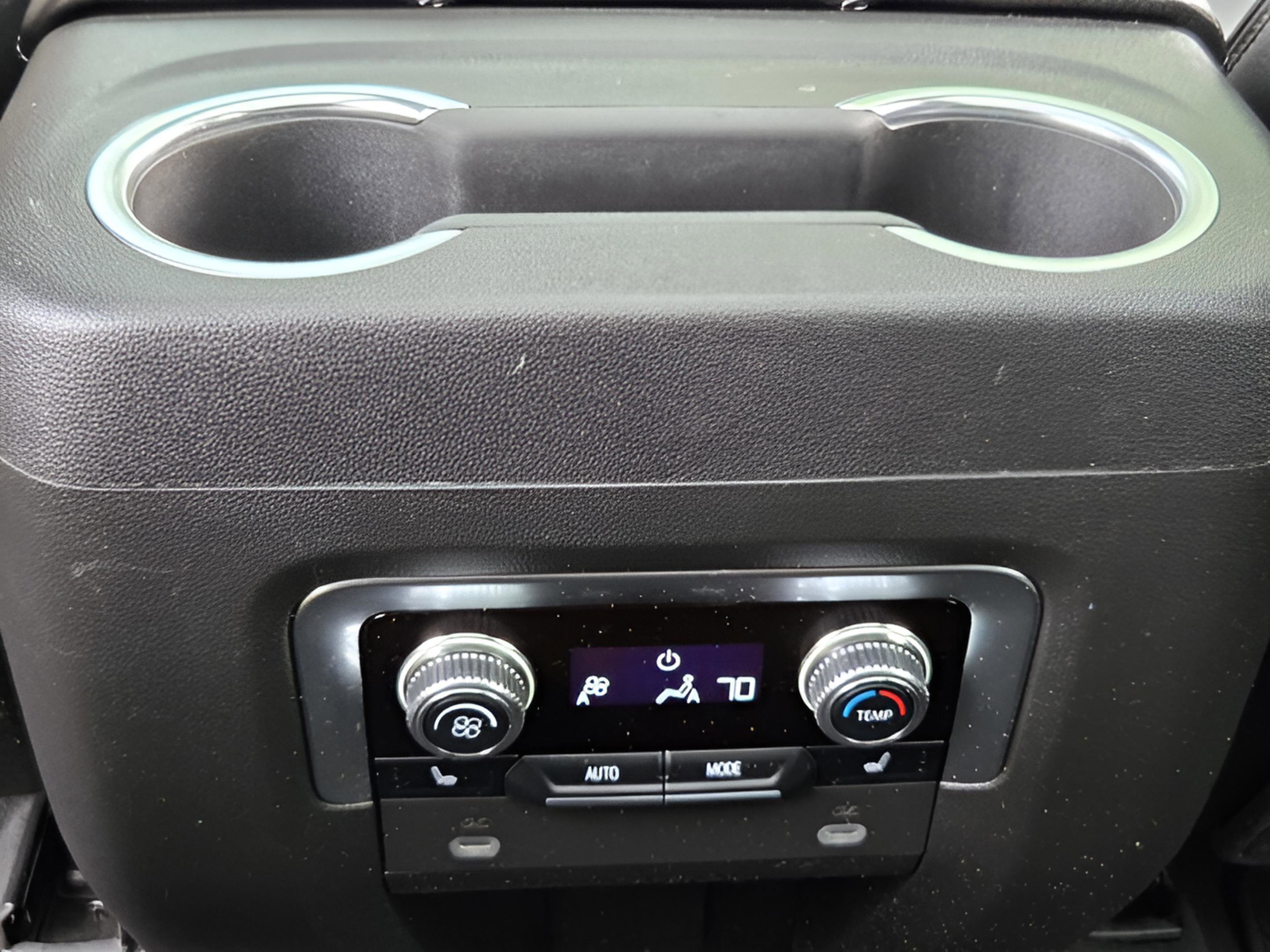 Used 2024 GMC Yukon XL Denali w/ Max Trailering Package image 11