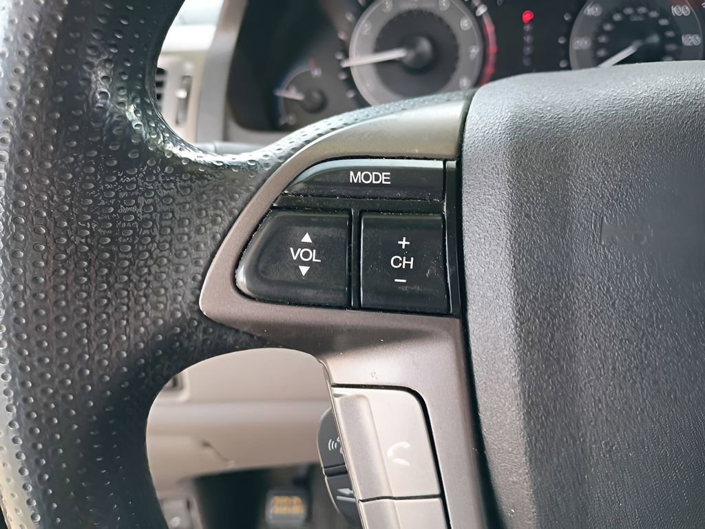 Used 2013 Honda Odyssey LX image 34