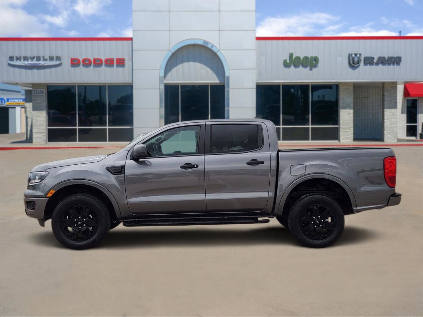 Used 2023 Ford Ranger XLT w/ Equipment Group 301A Mid image 3