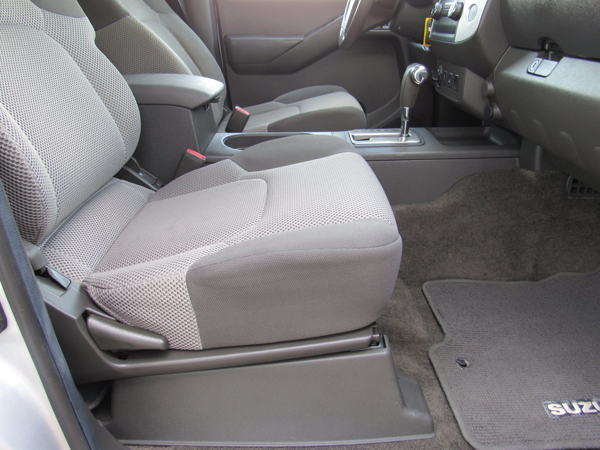 Used 2012 Suzuki Equator Sport AWD/4WD image 26