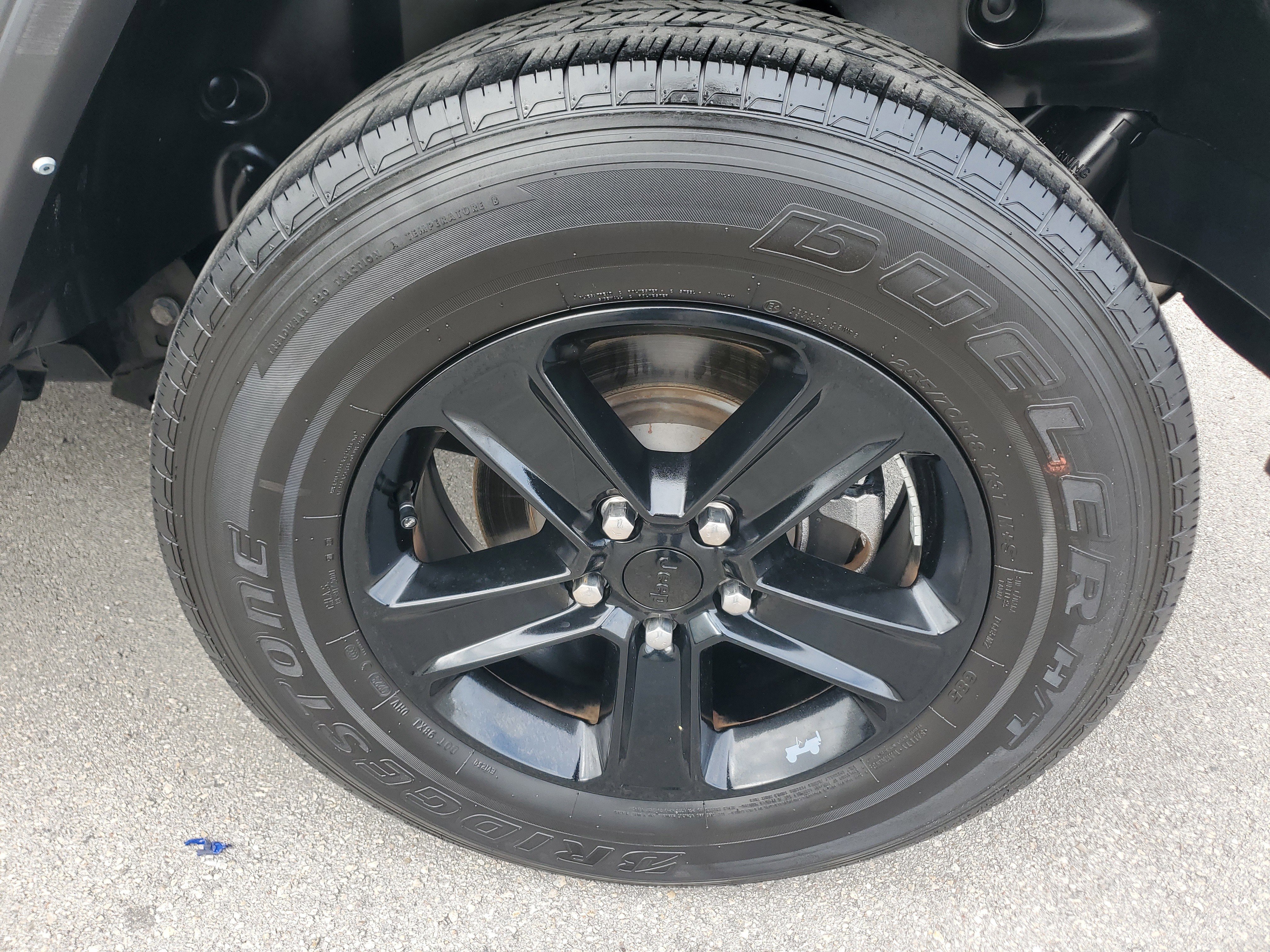 Used 2023 Jeep Wrangler Unlimited Sport image 28