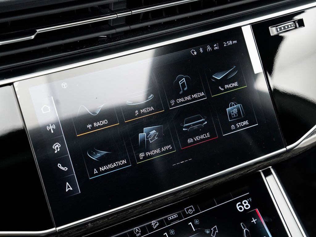 Used 2025 Audi Q8 Premium Plus w/ Premium Plus Package image 16