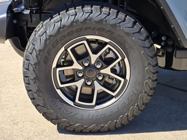 New 2026 Jeep Wrangler Unlimited Rubicon w/ Rockslide Package AWD/4WD image 7