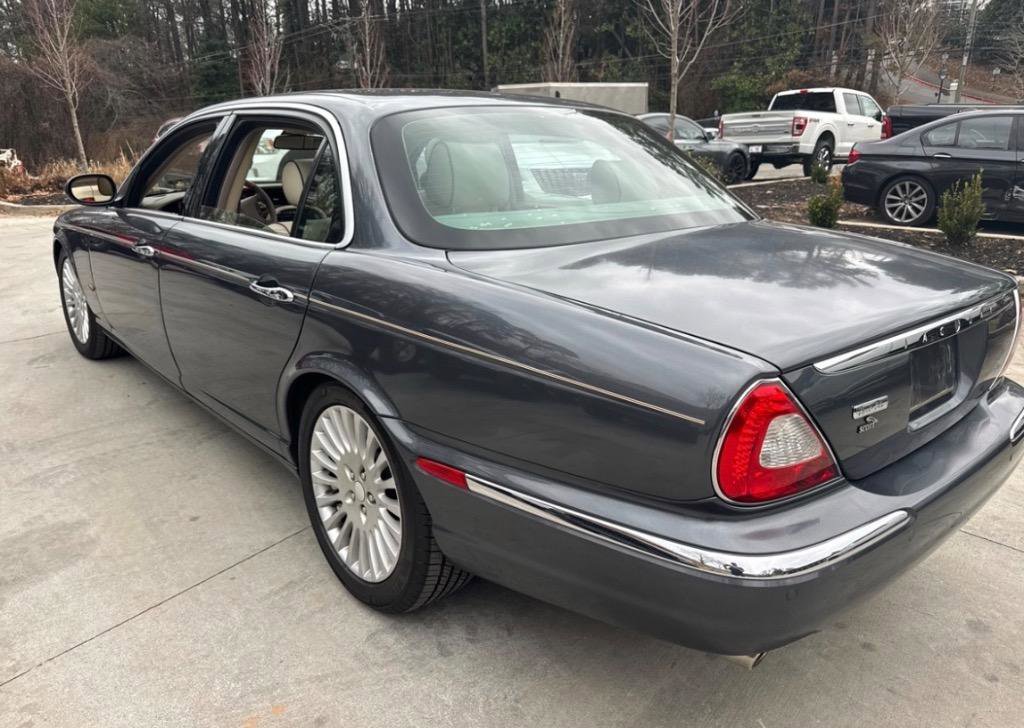 Used 2006 Jaguar XJ Vanden Plas image 7