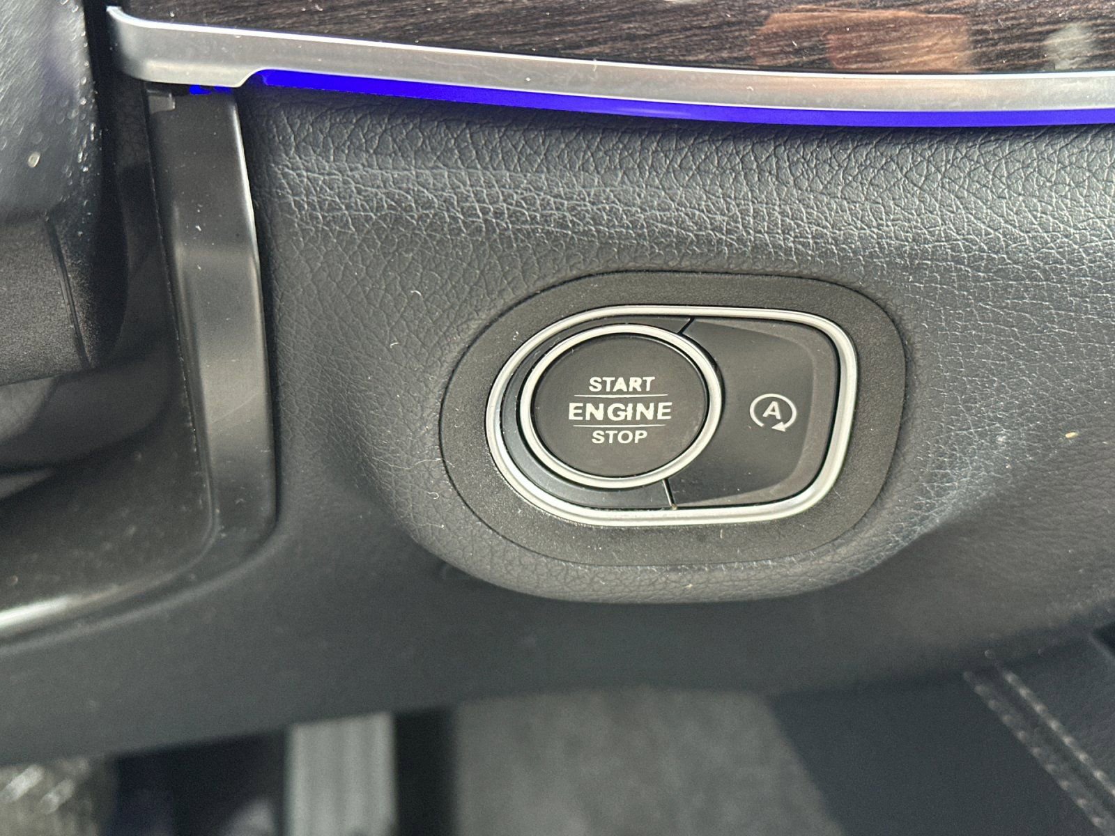 Used 2021 Mercedes-Benz GLS 450 4MATIC image 24