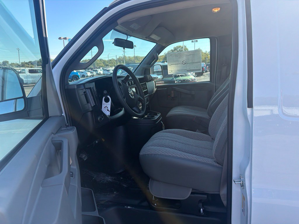New 2027 Chevrolet Express 2500 w/ Driver Convenience Package RWD image 15