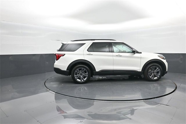 New 2026 Ford Explorer Active image 8
